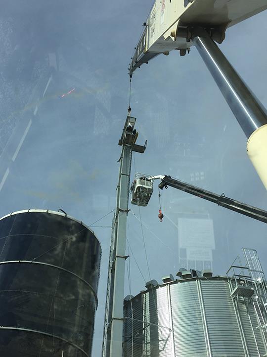 Veenstra Construction & Crane Service Oskaloosa, IA