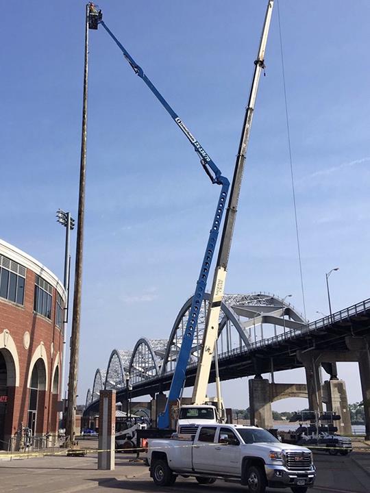 Veenstra Construction & Crane Service Oskaloosa, IA